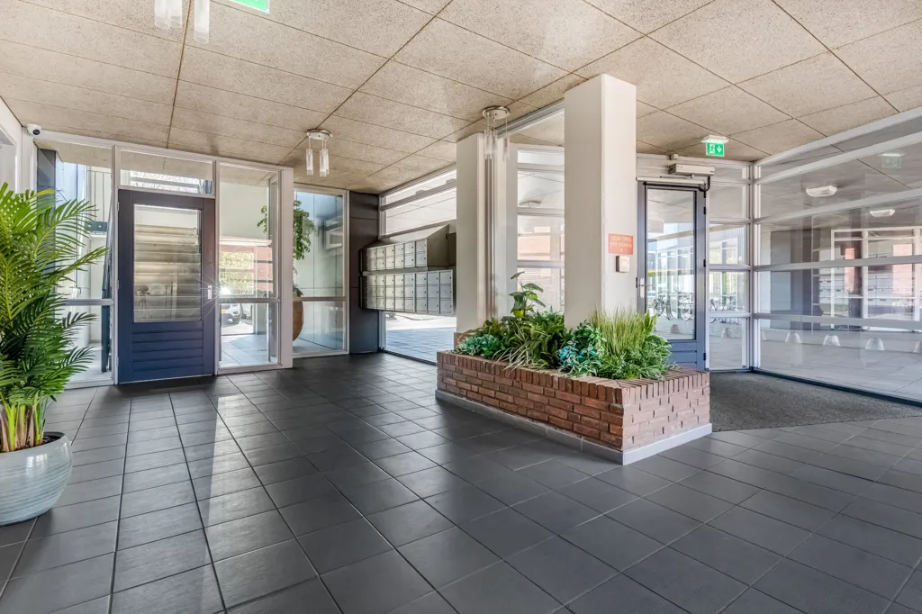 Esik - Luxury Corner Penthouse with Large Terrace in Almere