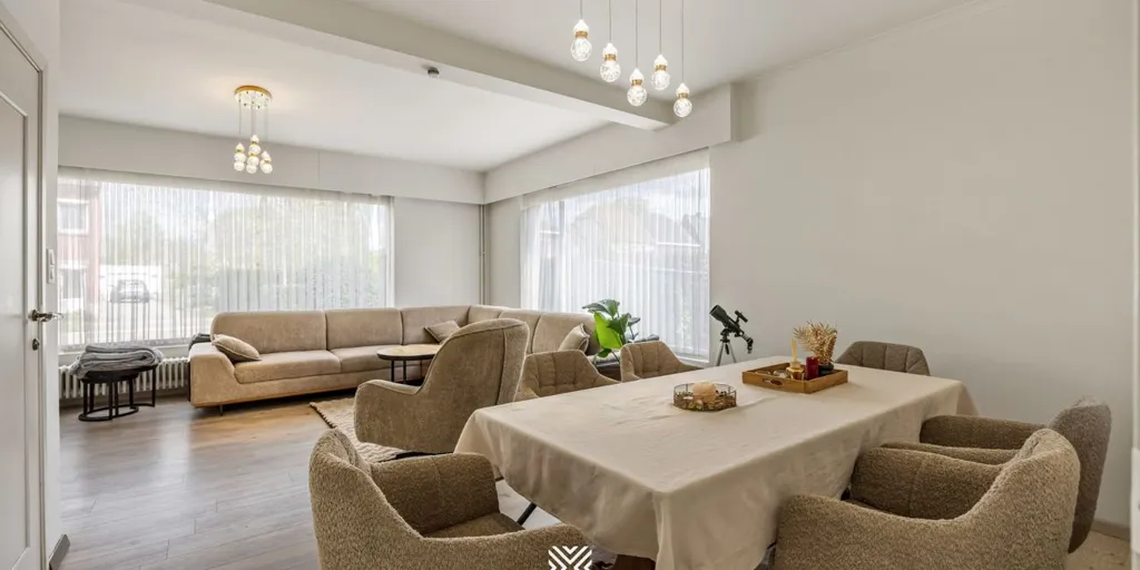 Dining Room - Open Plan House with Garden in Zonhoven