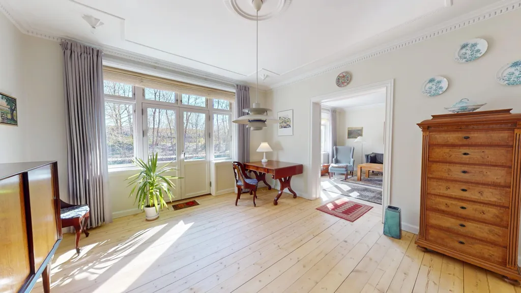 Séjour - Apartment with French Balcony in Hellerup