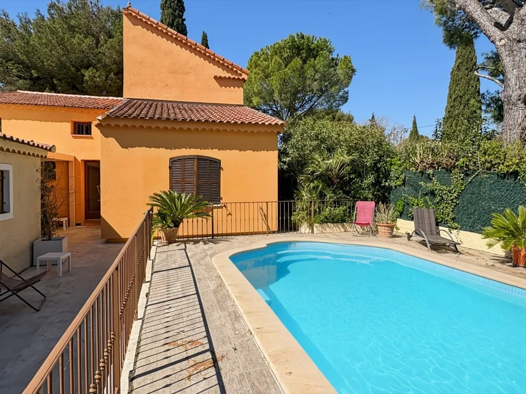 Pool - Character Provençal House with Pool in Château-Gombert