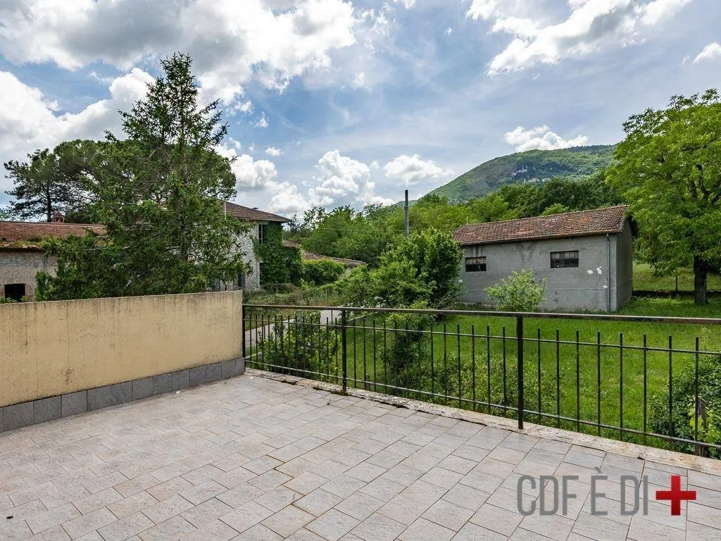 Terrasse - Historic Villa with Enclosed Garden in Greccio