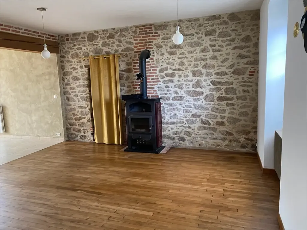 Maison 5 pièces à Chambretaud