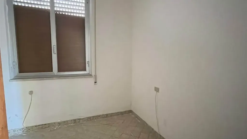 Pièces - Villa to Renovate with Sea View in Pachino