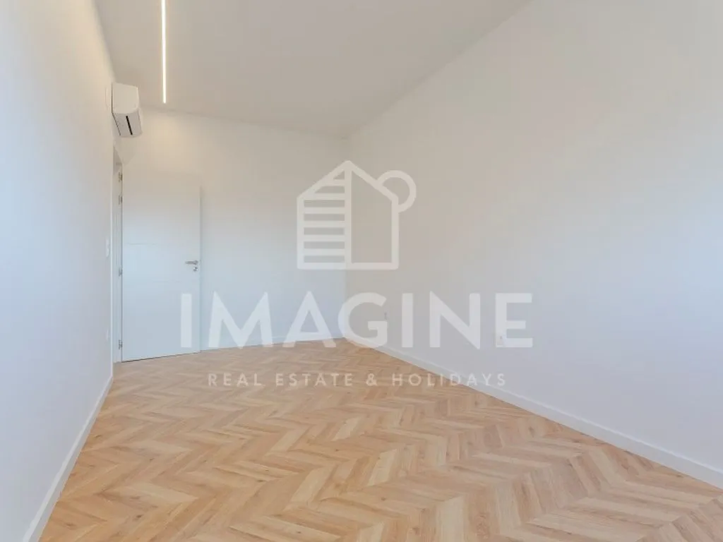 Pièces - Luxury Apartment with Central Location in Setúbal