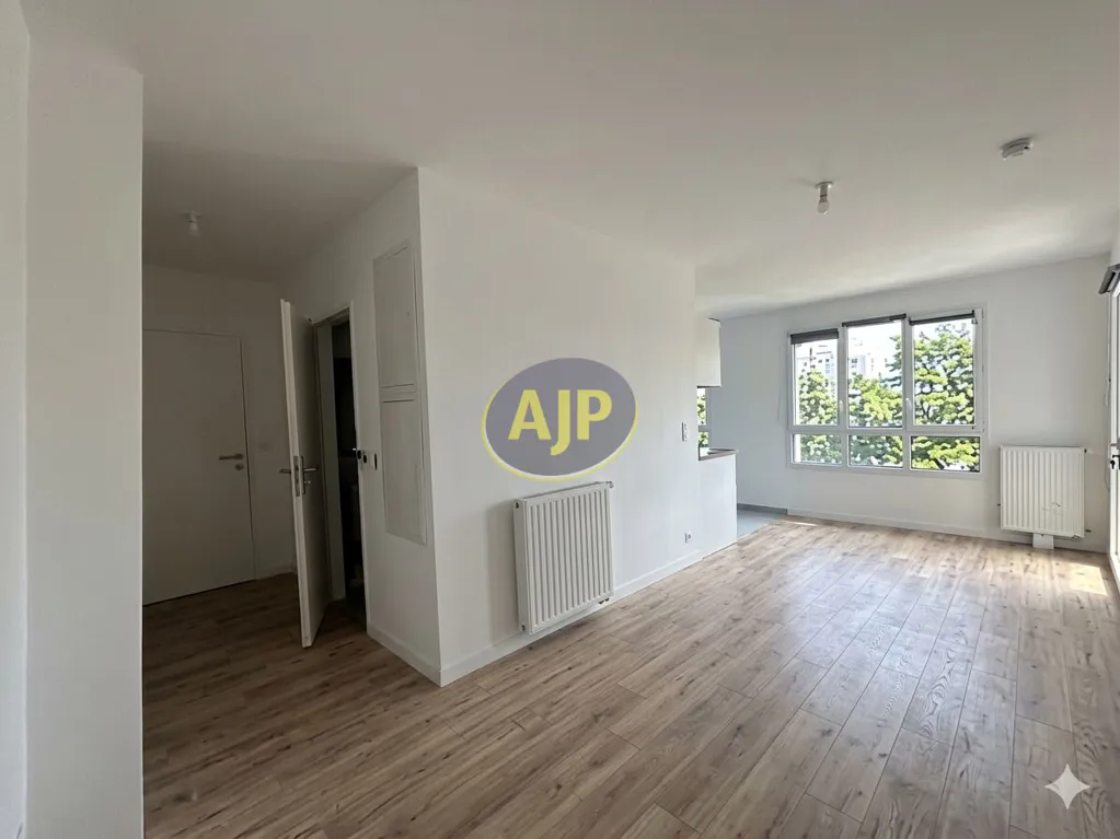 Soggiorno - Modern 2-Bed Flat with Balcony in Saint Herblain