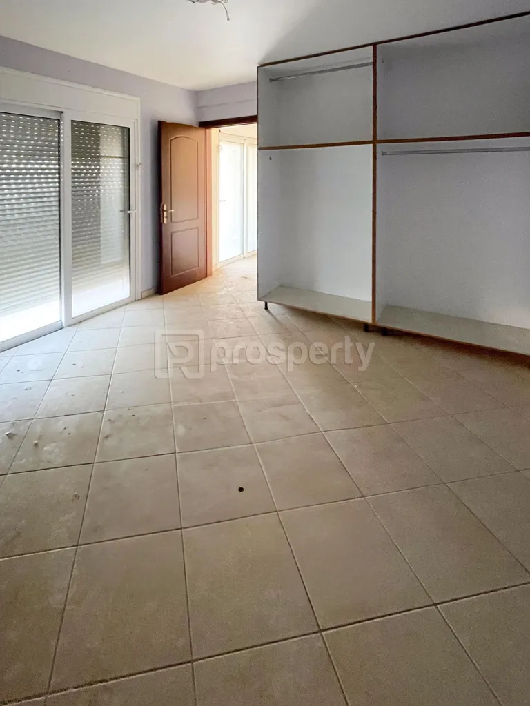 Pièces - Detached House with Sea View in Artemida