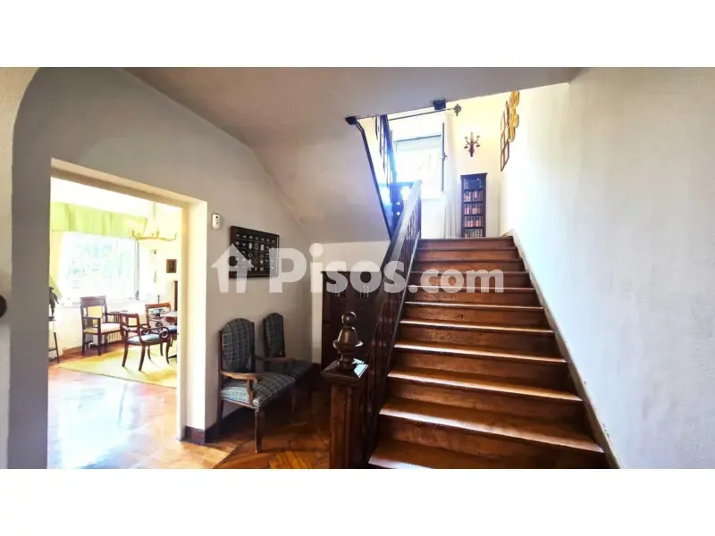 Rooms - Señorial House with Private Garden in Torrelavega