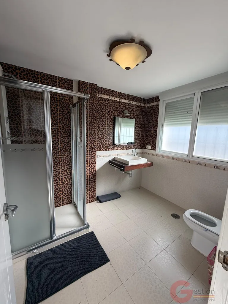 Bathrooms - Luxury Villa with Sea View in Salobreña