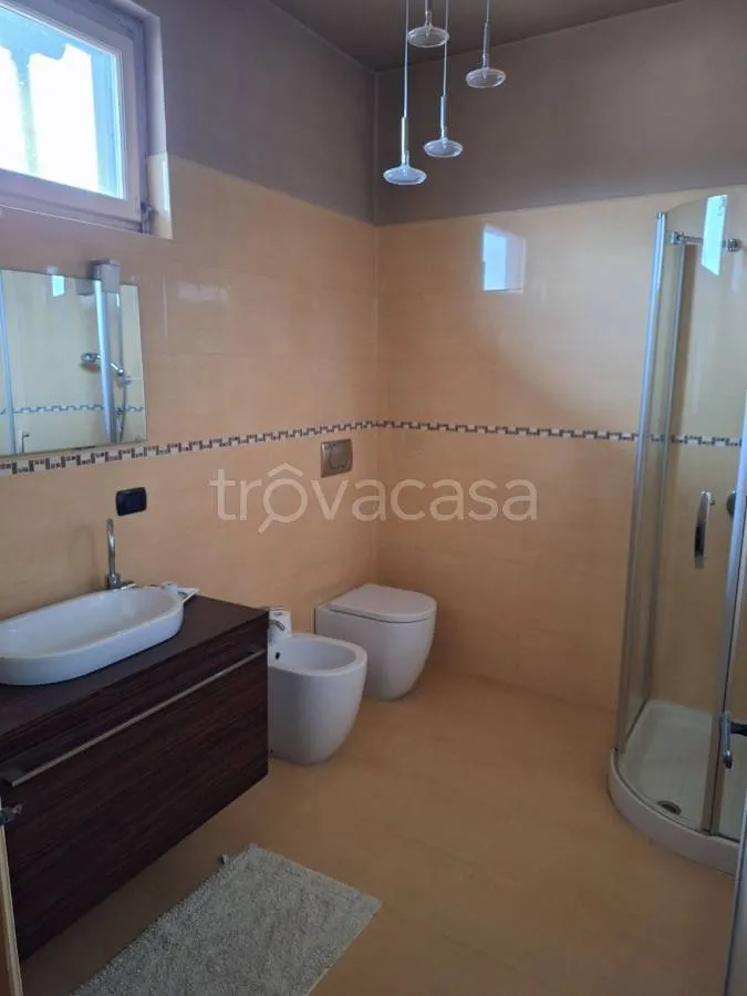 Salles de bain - Detached House with Garden in Cercenasco