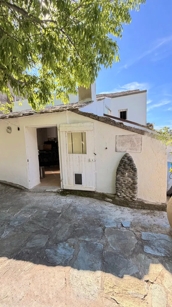 Jardin - Maison de Village avec Jacuzzi à Barbaggio