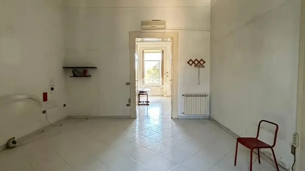 hallway_entrance