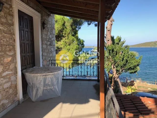 Terrasse - Traditional Stone Villa with Sea View in Amaliapolis