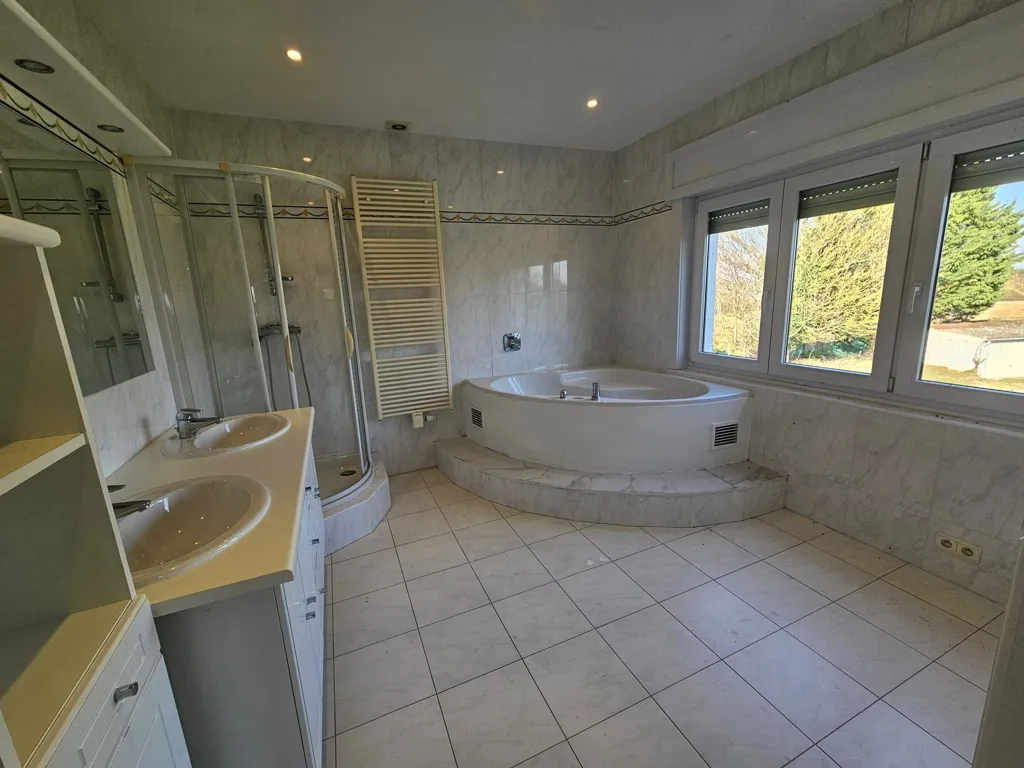 Salles de bain - Villa de Caractère Historique à Plancenoit