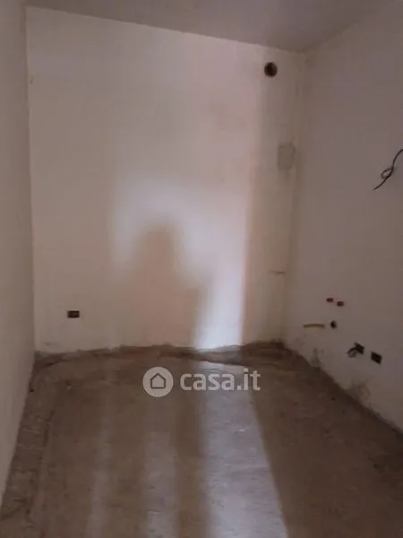 Rooms - Duplex Apartment with Balcony in Cantù