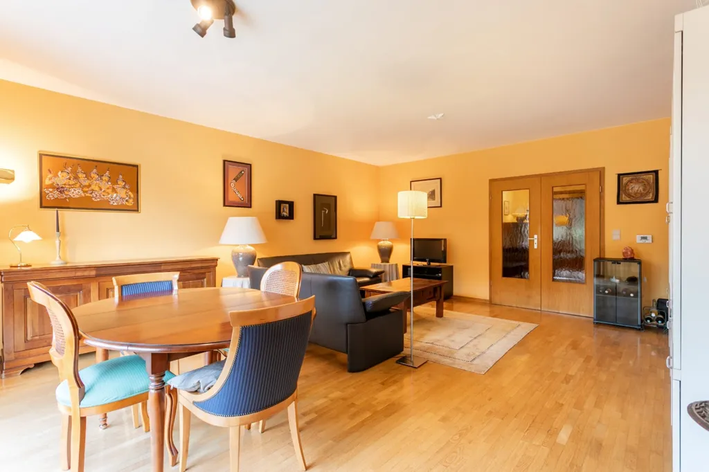 Salle à manger - Appartement avec Balcons dans le Calme à Ganshoren