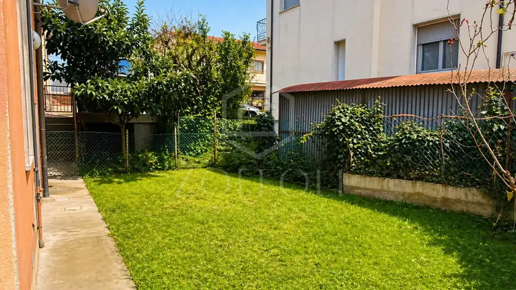 Appartement 4 pièces à IT