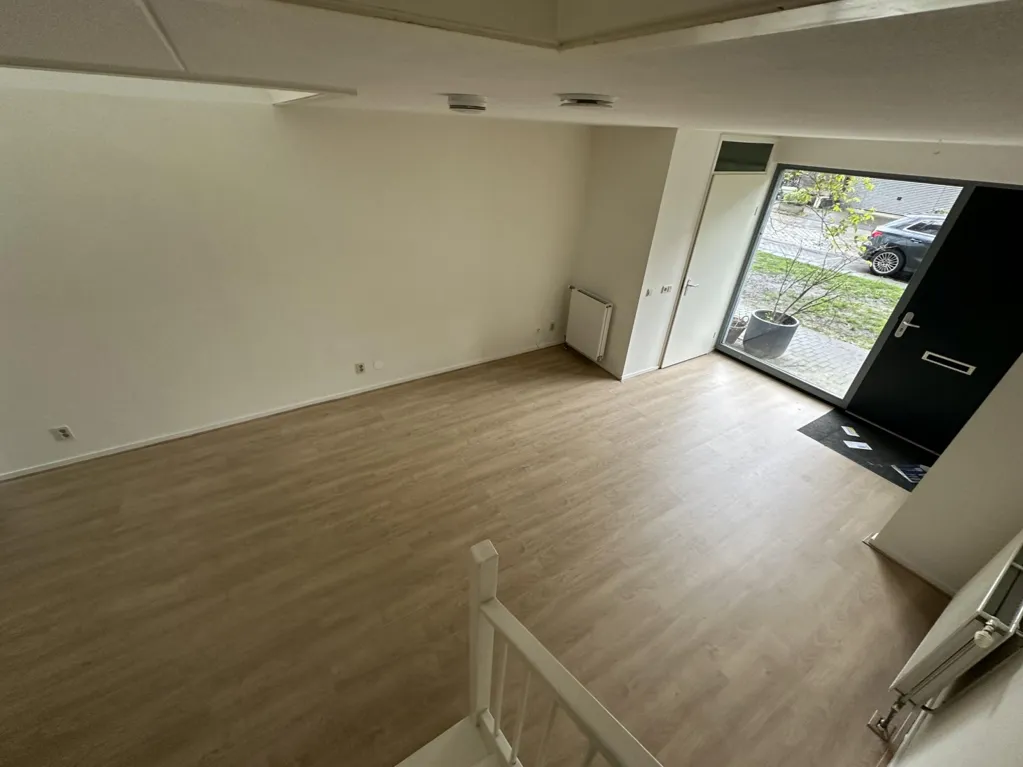 Elutuba - South-Facing Apartment in Amsterdam