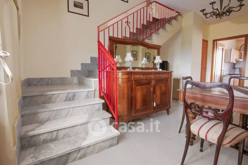 Toad - Three-Bedroom Apartment with Balcony in Manocalzati