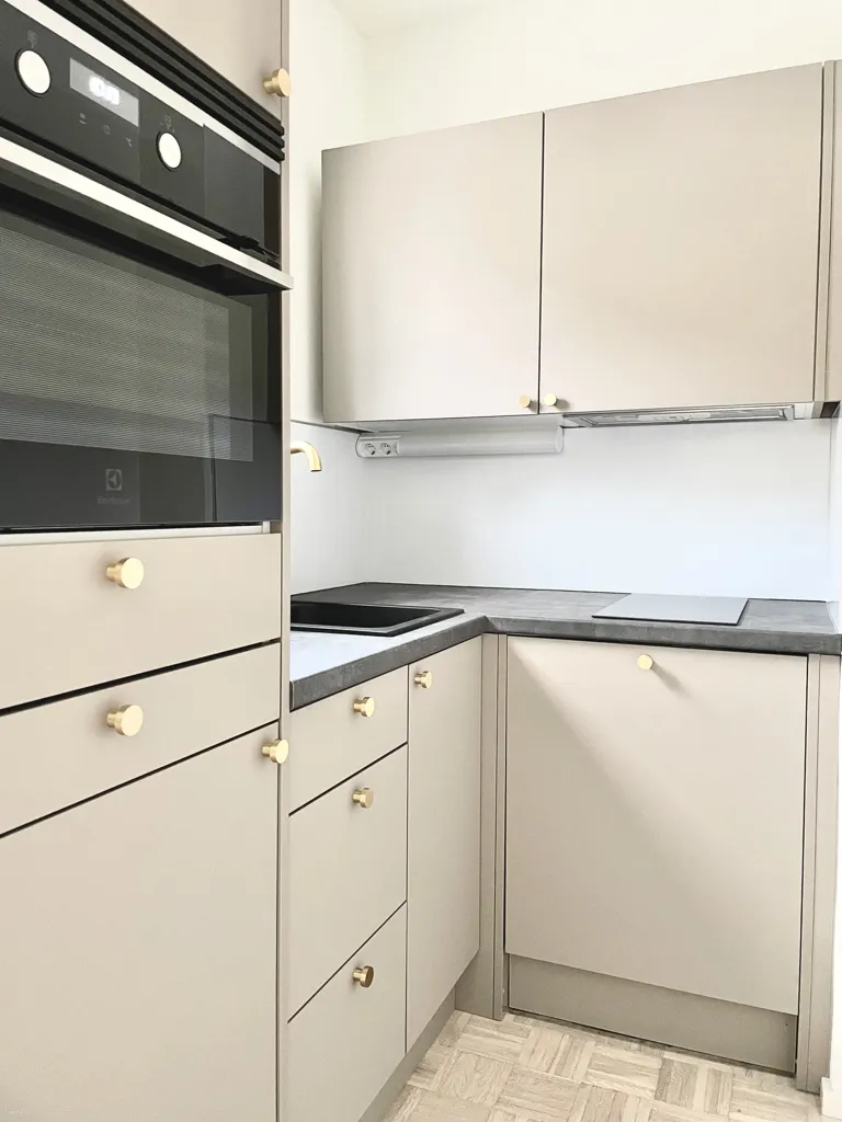 Cuisine - Renovated Studio with Balcony in Etelä-Haaga