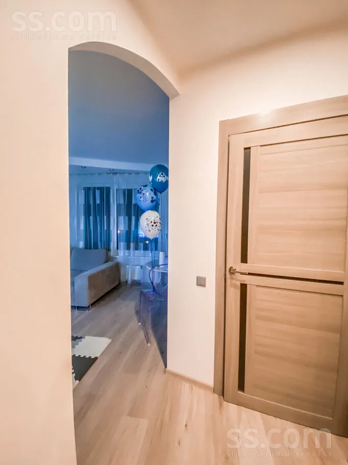Entrée - 3-Bedroom Flat with Balcony in Purvciems, Riga