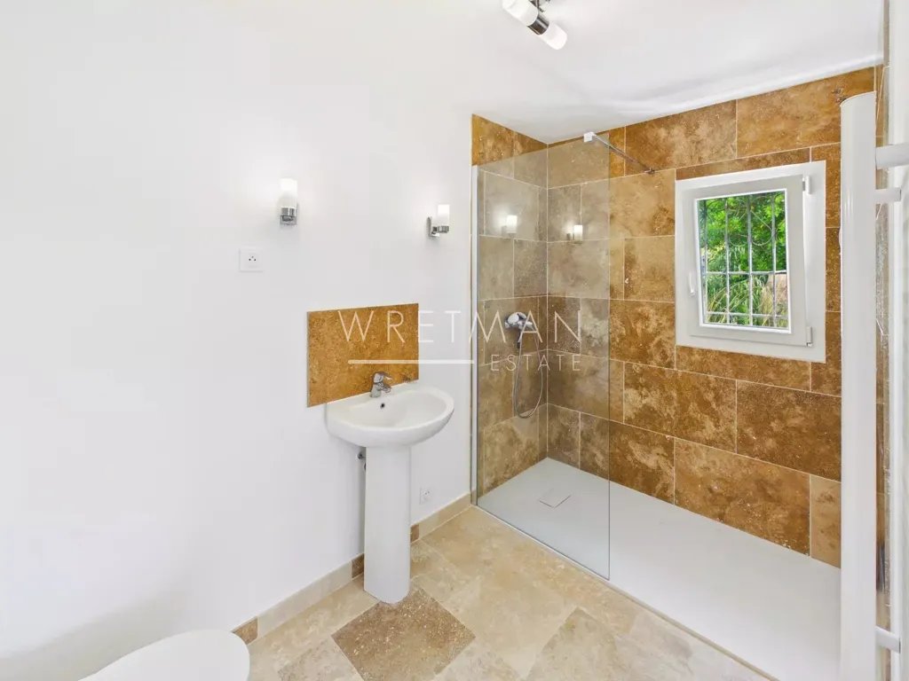 Vannitoad - Luxury Property with Two Villas in Draguignan