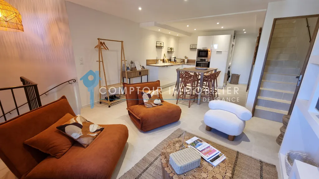 Soggiorno - Triplex with Balcony in Flayosc