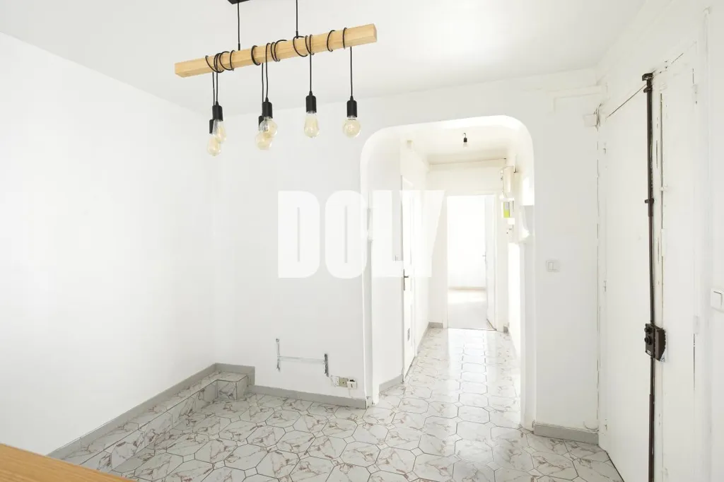 Esik - Charming 3-Piece Parisian Flat near Gambetta