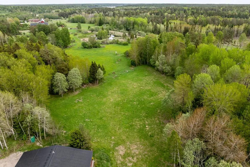 7-toaline maja asukohas Norrtälje kommun