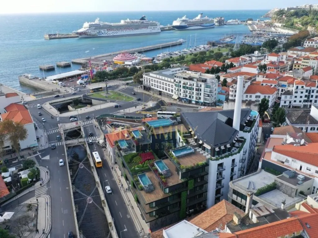 Vue aérienne - Luxury Apartment with Rooftop Pool in Funchal