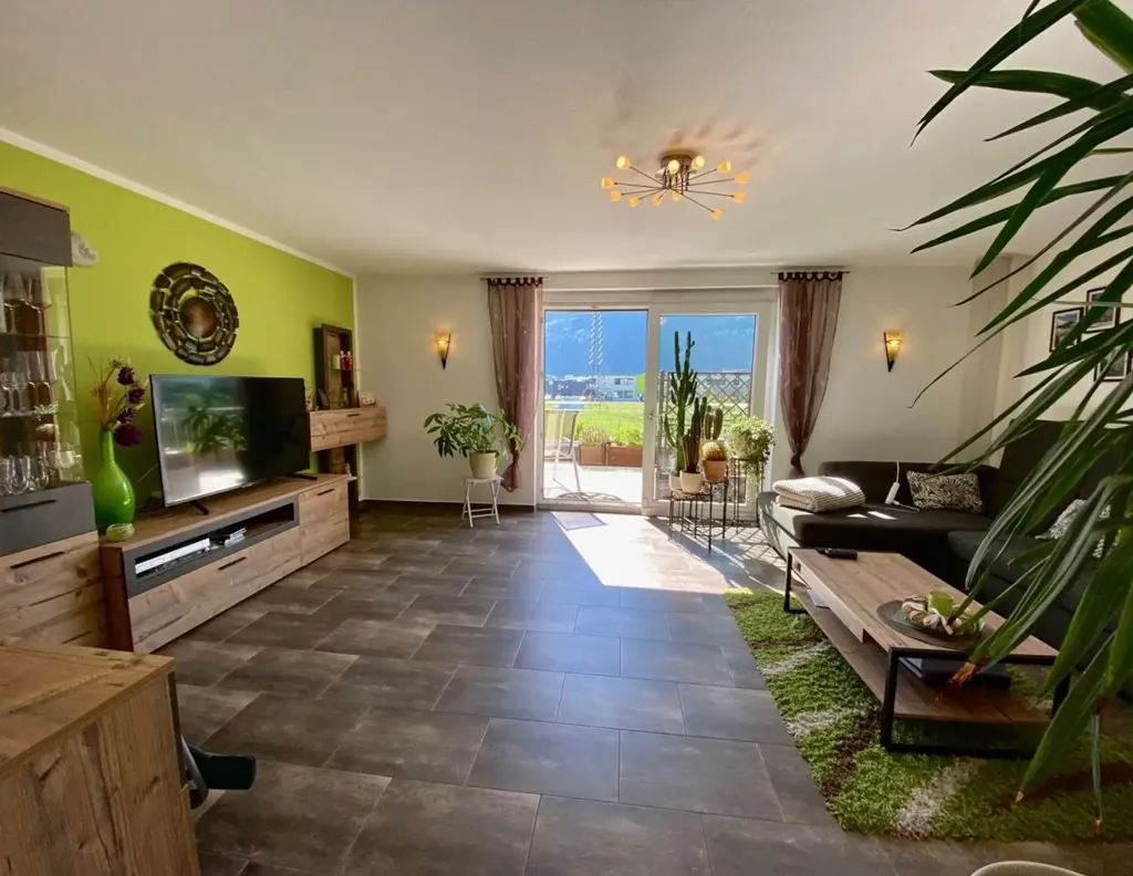 Séjour - Well-Maintained 4-Bedroom Apartment in Kramsach