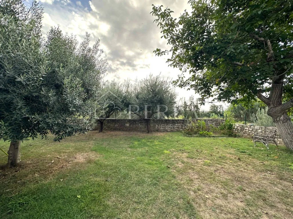 Giardino - Charming Townhouse with Garden in Nin