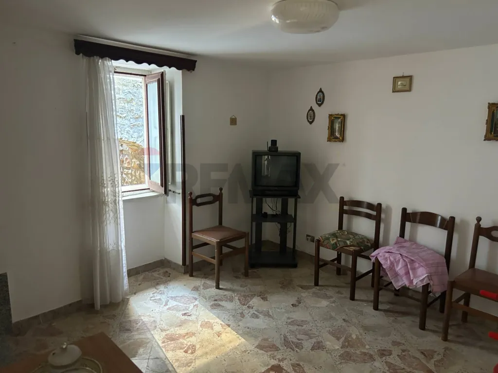 Salle à manger - Independent House with Balconies in Geraci Siculo