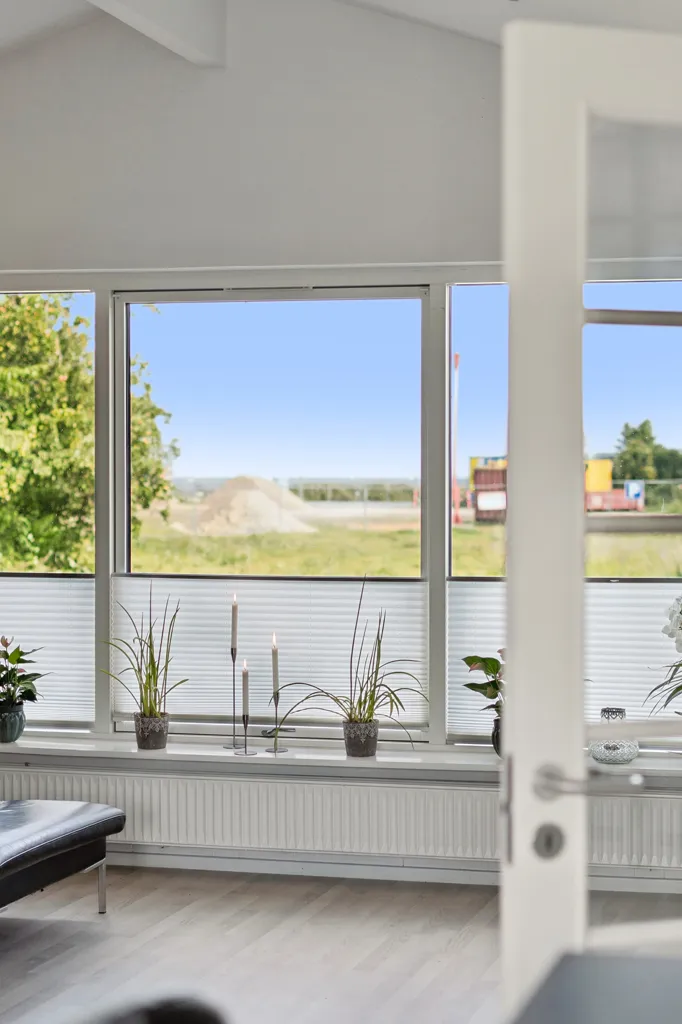 Séjour - Modernised Villa with Garden near Køge