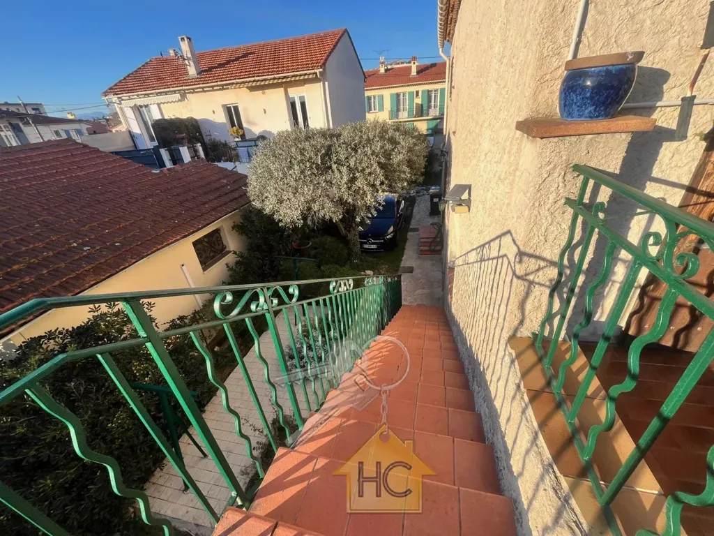 Balcon - Maison avec Piscine et Jardin à Cannes La Bocca