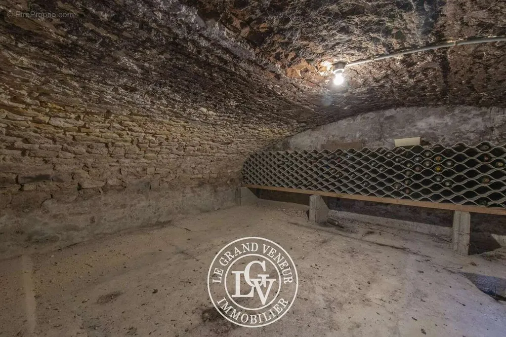 Pièces - Longère Rénovée avec Gîte Indépendant près de Fontainebleau