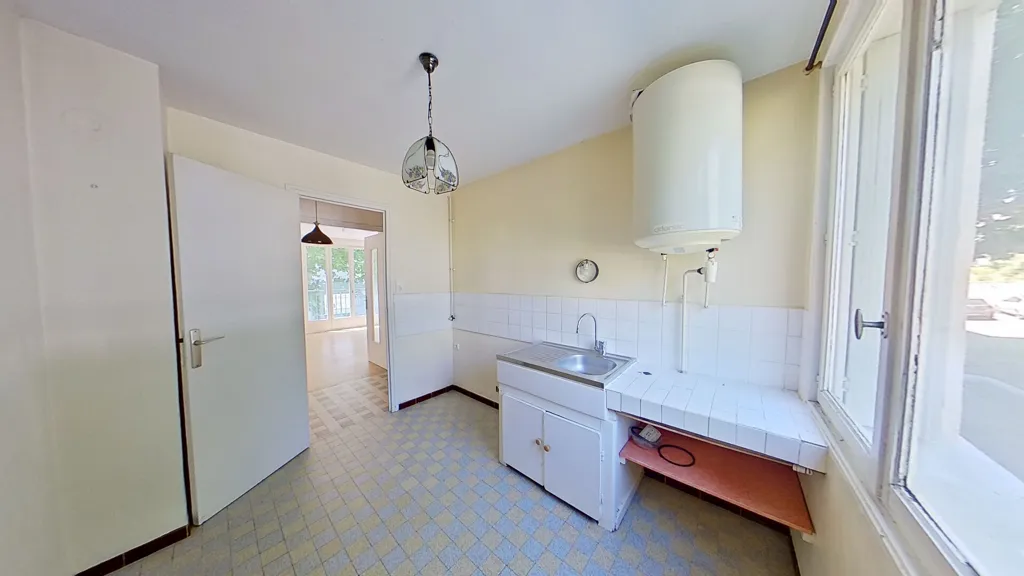 Köök - Apartment with Garden in Lyon 08