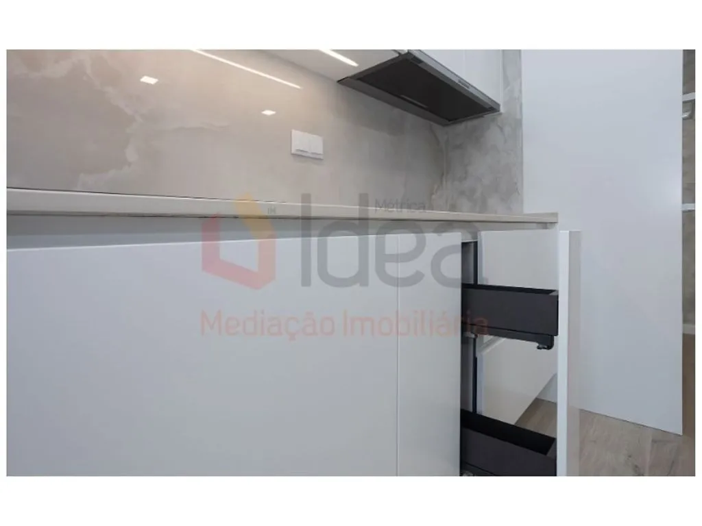 Cuisine - Luxury Apartment with Balcony in Montijo