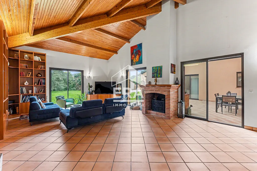 Séjour - Maison d'Architecte avec Piscine à Aucamville