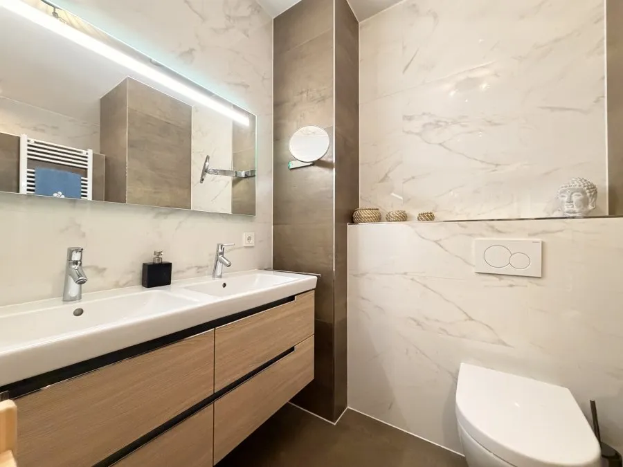 Salles de bain - Appartement Haut de Gamme avec Terrasse à Differdange