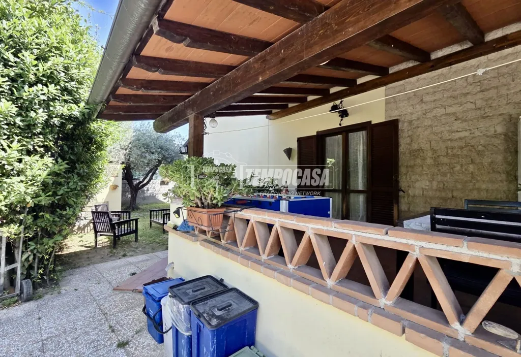 Terrass - Rustic Villa with Garden in Castagnola, Massa