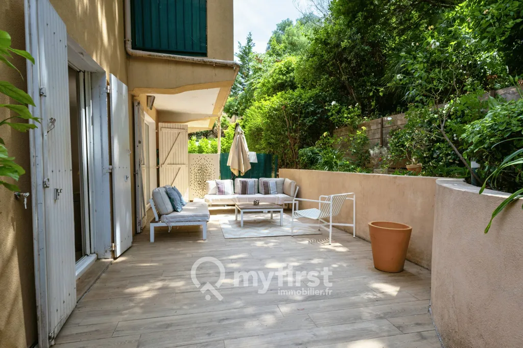 Terrazza - Contemporary Flat with Private Garden in Toulon
