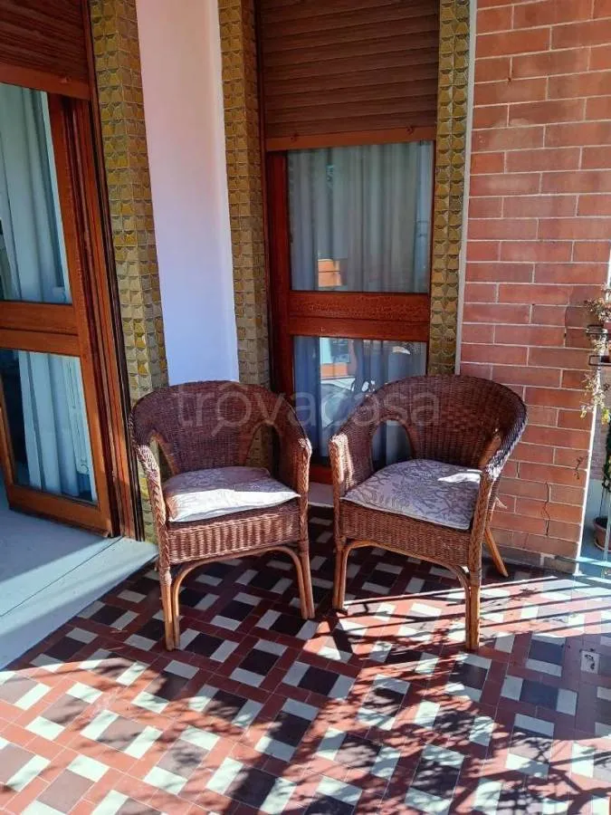 Terrass - Apartment with Garden in Pino Torinese