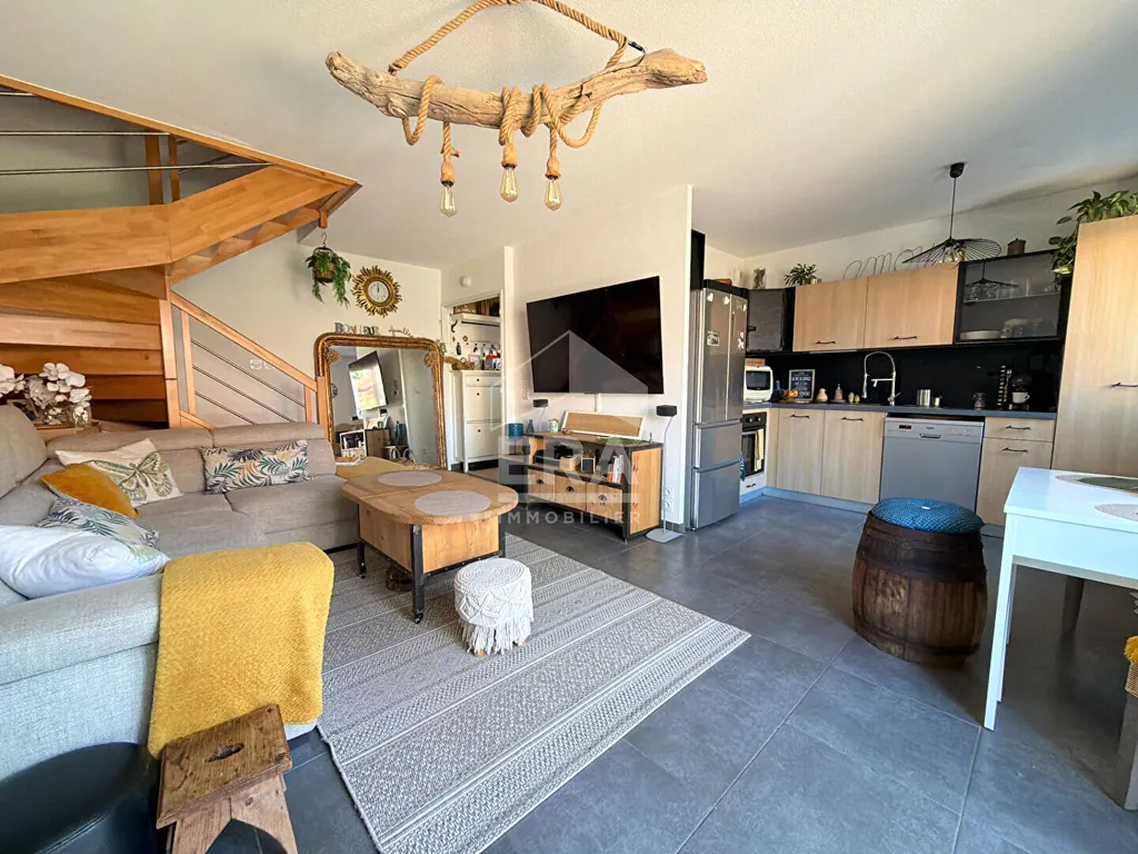 Elutuba - Duplex House with Terrace in Pertuis