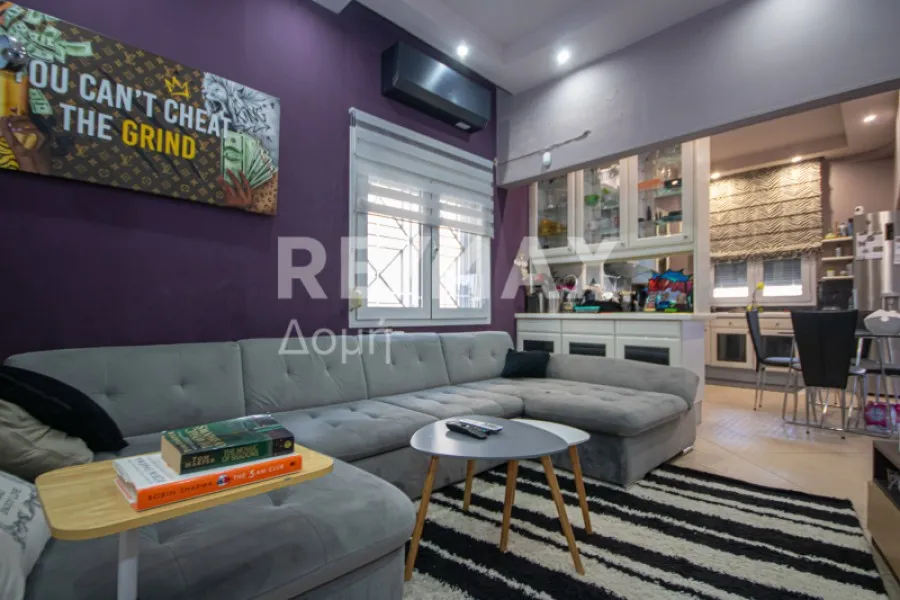 Salón - Renovated Villa with Garden in Volos