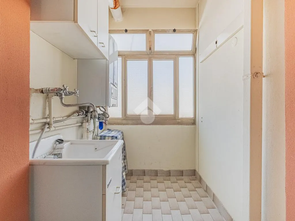 Buanderie - South-Facing Apartment with Terrace in Rome