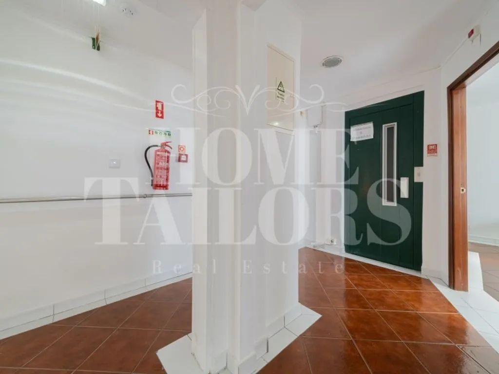 Entrée - Luxury Apartment Complex in Lisbon