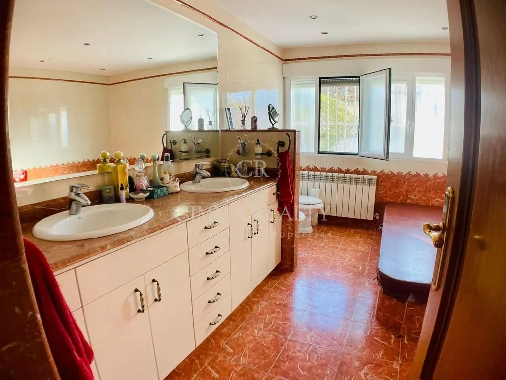 Salles de bain - Luxury Villa with Sea View in l'Alfàs del Pi