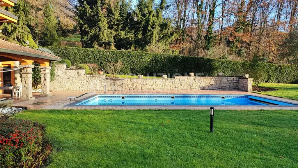 Bassein - Prestigious Villa with Pool in Alzano Lombardo