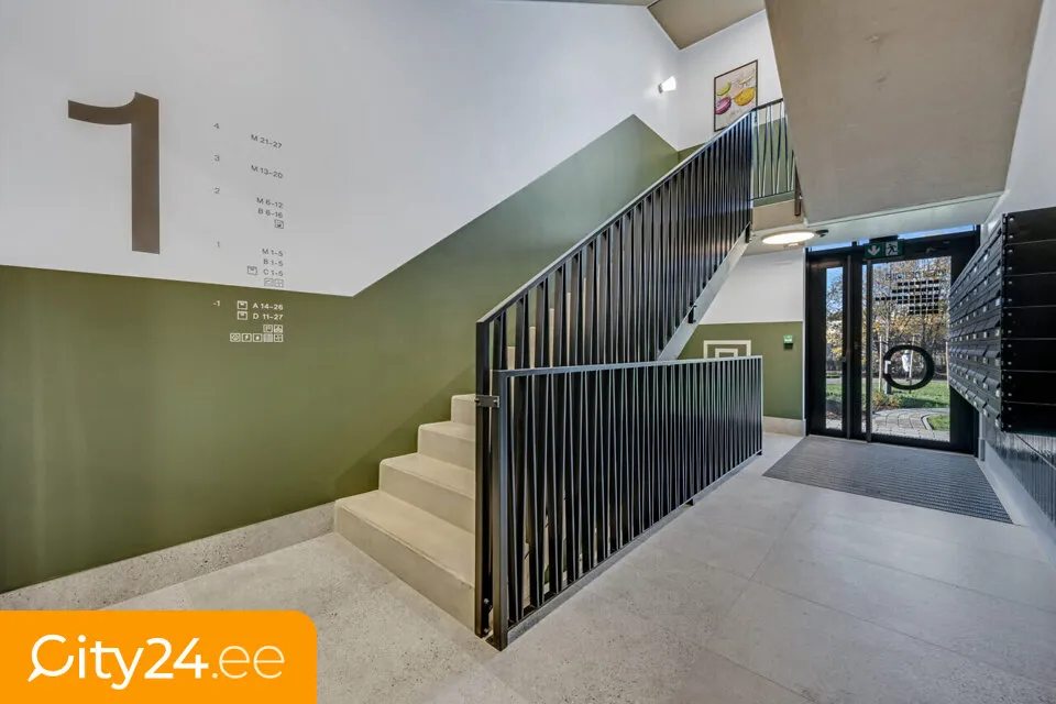 Entrée - Corner Apartment with Terrace in Marati Quarter