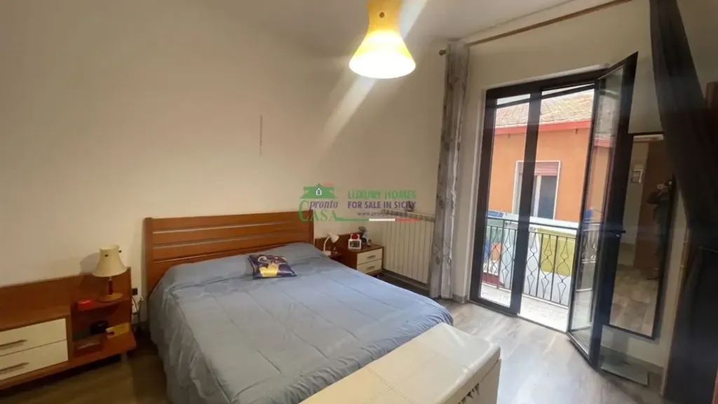 Magamistoad - Fully Rented 3-Storey House in Ragusa